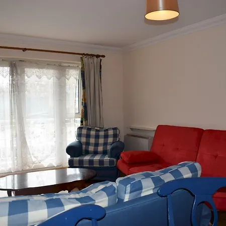 Bright 2 Bedroom With Balcony In City Centre Appartement